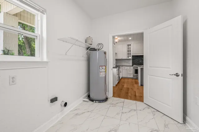 $725,000 | 7693 Petersen Point Road, Milton, FL 32583