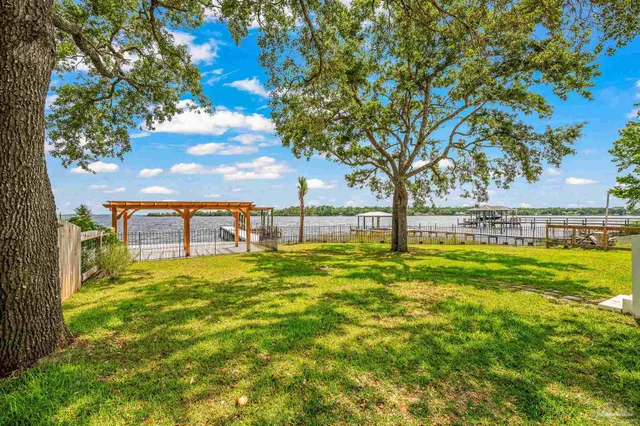 $725,000 | 7693 Petersen Point Road, Milton, FL 32583