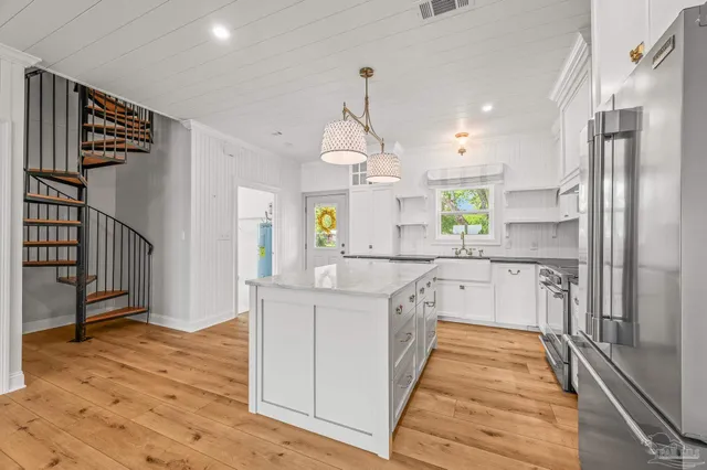 $725,000 | 7693 Petersen Point Road, Milton, FL 32583