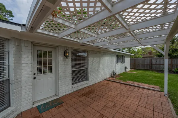 $2,200 | 730 Seamaster Drive, Houston, TX 77062
