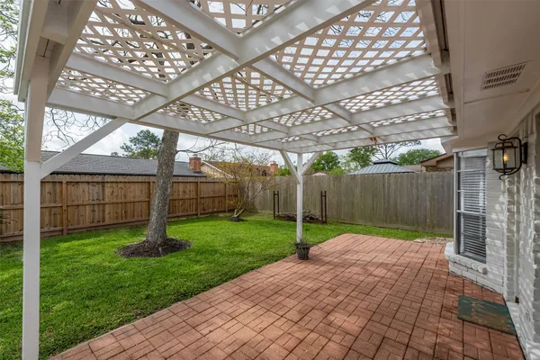 $2,200 | 730 Seamaster Drive, Houston, TX 77062