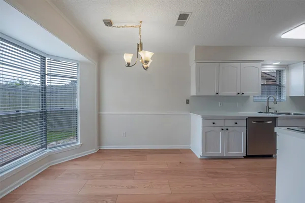 $2,200 | 730 Seamaster Drive, Houston, TX 77062