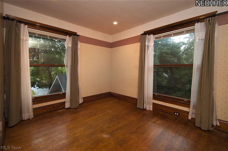 14287 Superior Road Cleveland, OH 44118 - Photo 17 of 25 Gallery Image 17