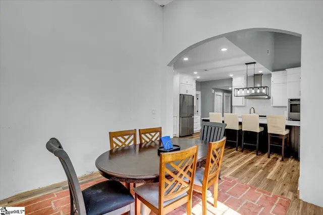 $689,900 | 111 Kenneth Drive, Anderson, SC 29626