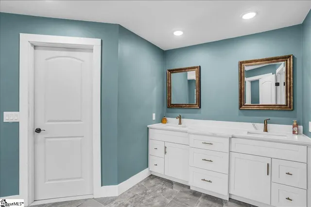 $689,900 | 111 Kenneth Drive, Anderson, SC 29626