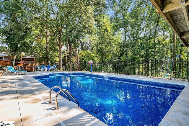 $689,900 | 111 Kenneth Drive, Anderson, SC 29626