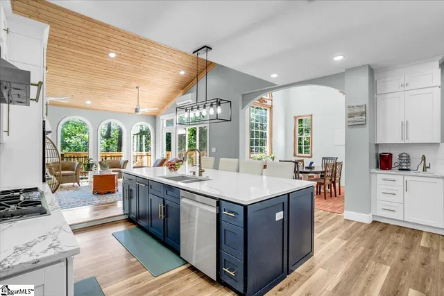 $689,900 | 111 Kenneth Drive, Anderson, SC 29626