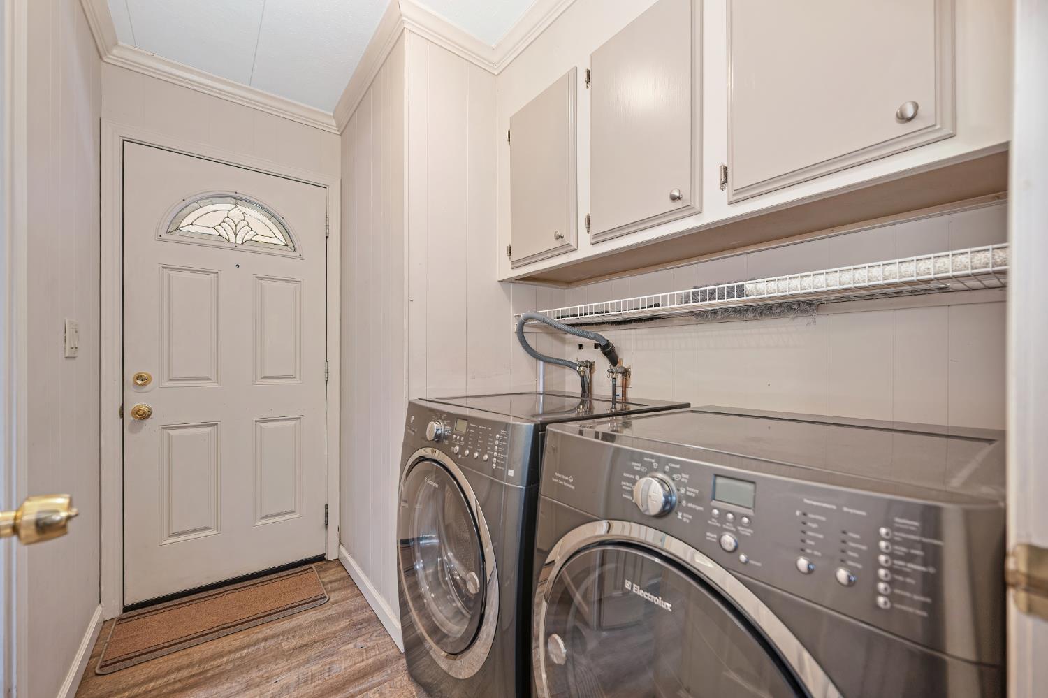 4237 Pinewood Street Rocklin, CA 95677 - Photo 27 of 54 a utility room with dryer and washer