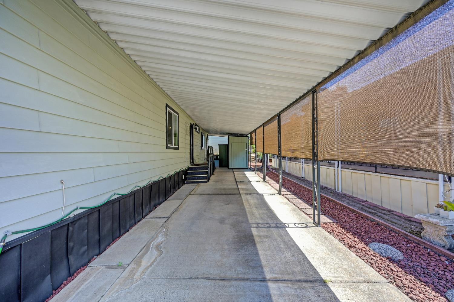 4237 Pinewood Street Rocklin, CA 95677 - Photo 38 of 54 a view of a balcony
