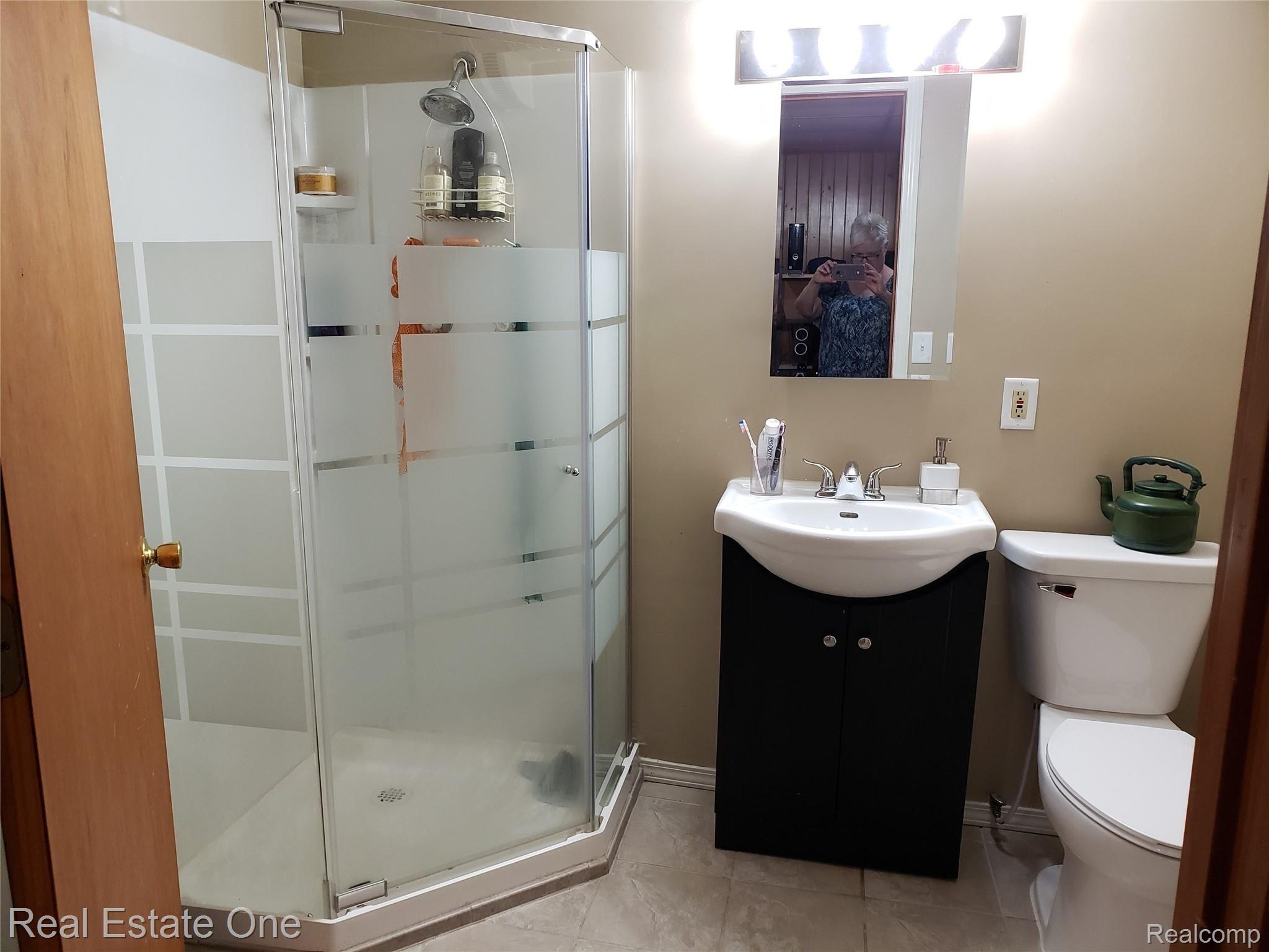 18212 Reed Street Melvindale, MI 48122 - Photo 33 of 33 20190609_181517.jpg