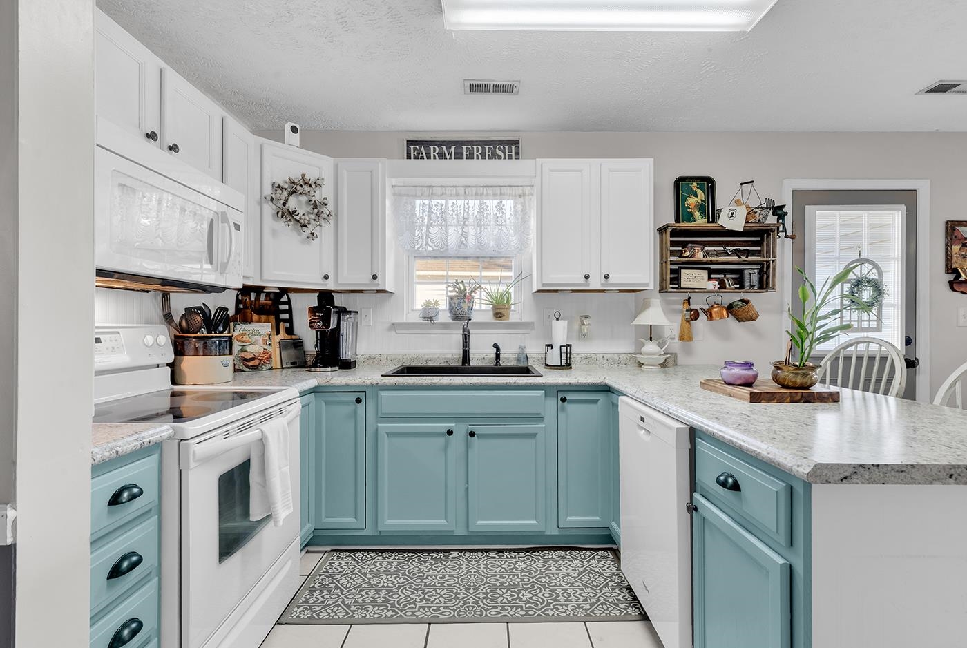 1010 Autumn Drive Murrells Inlet, SC 29576 - Photo 18 of 36