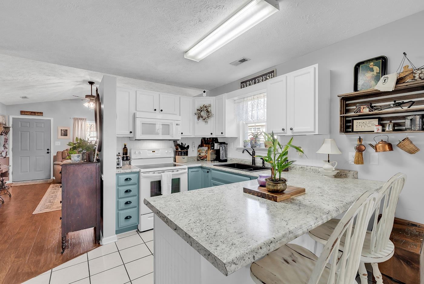 1010 Autumn Drive Murrells Inlet, SC 29576 - Photo 19 of 36