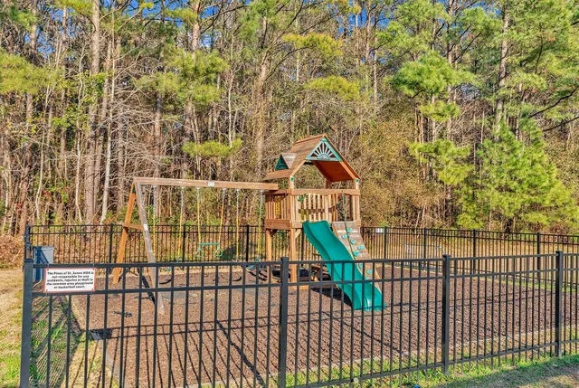 $274,500 | 1010 Autumn Drive, Murrells Inlet, SC 29576