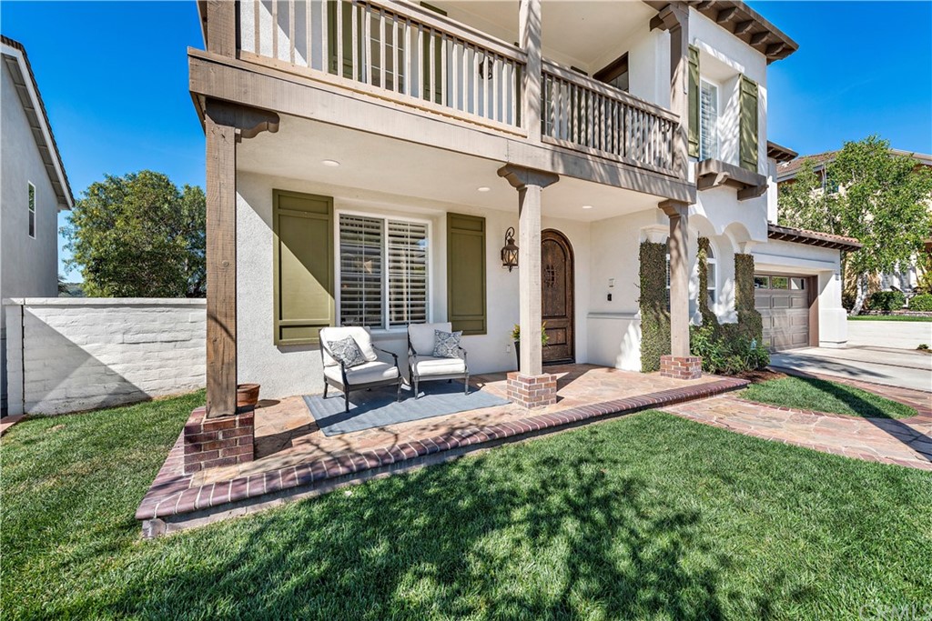37 Oak View Drive Aliso Viejo, CA 92656 - Photo 40 of 46 front view of a house with a yard