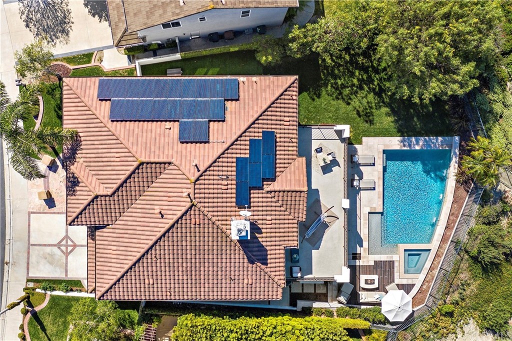 37 Oak View Drive Aliso Viejo, CA 92656 - Photo 44 of 46 an aerial view of a house