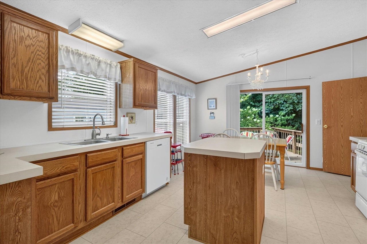 8000 Warren Woods Road, Unit 100 Three Oaks, MI 49128 - Photo 10 of 34 Gallery Image 10