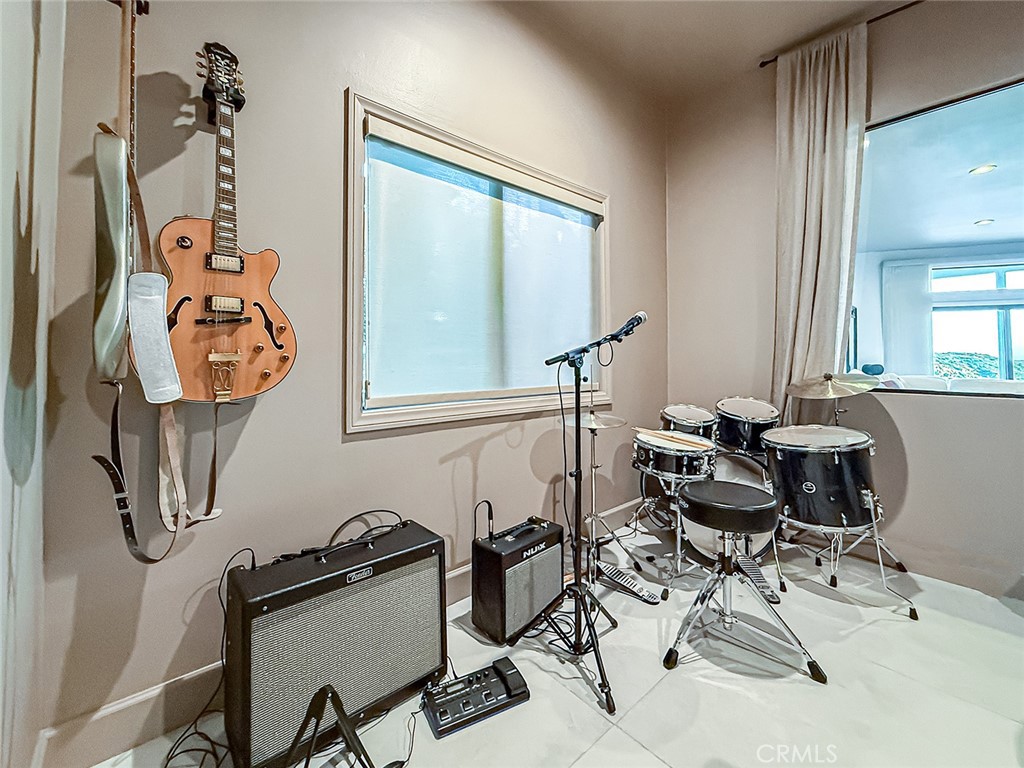 130 Dapplegray Road Bell Canyon, CA 91307 - Photo 32 of 73 Recording Studio Or Bedroom 5