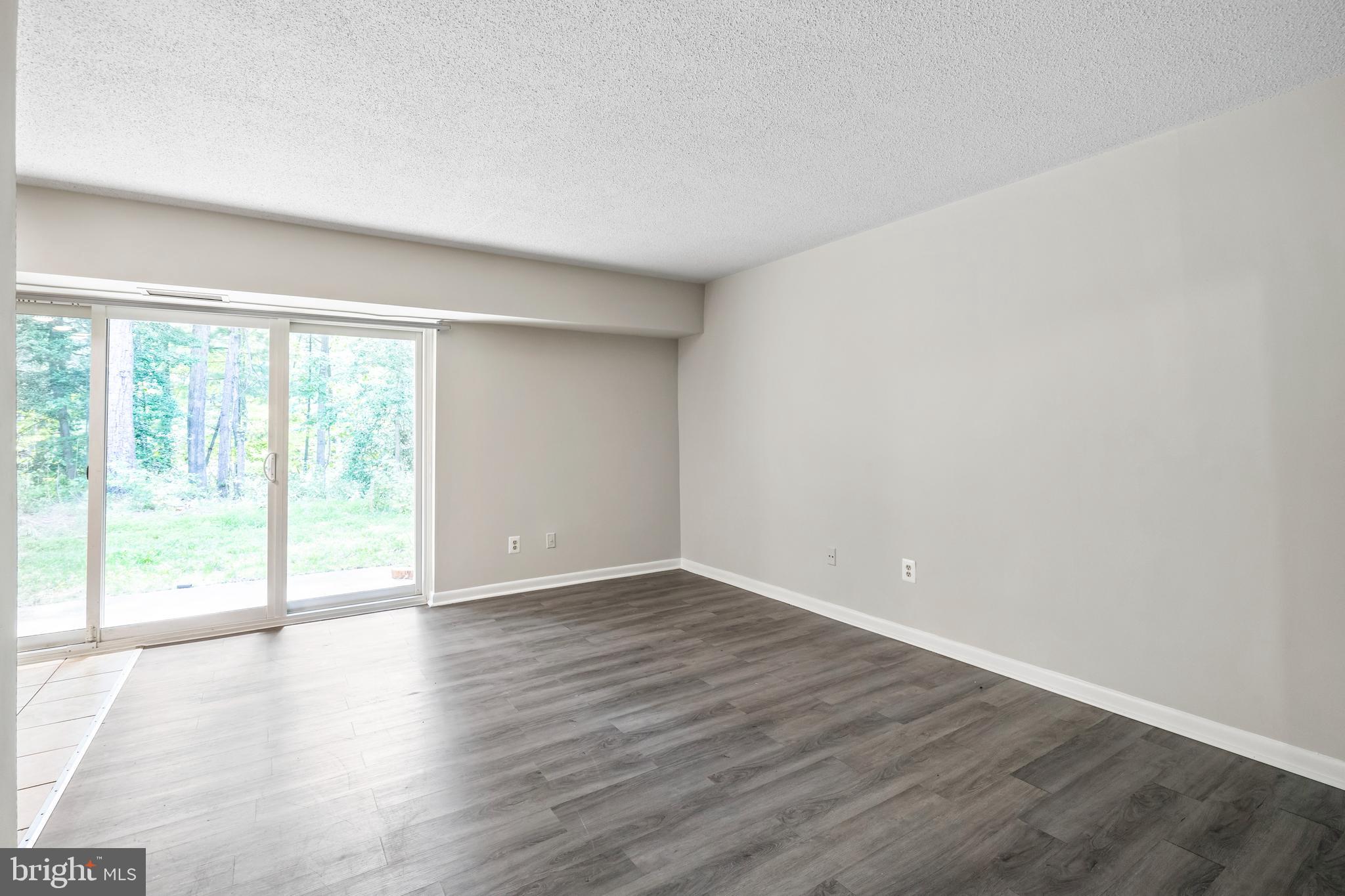 11609 Stoneview Square, Unit 2B Reston, VA 20191 - Photo 3 of 14