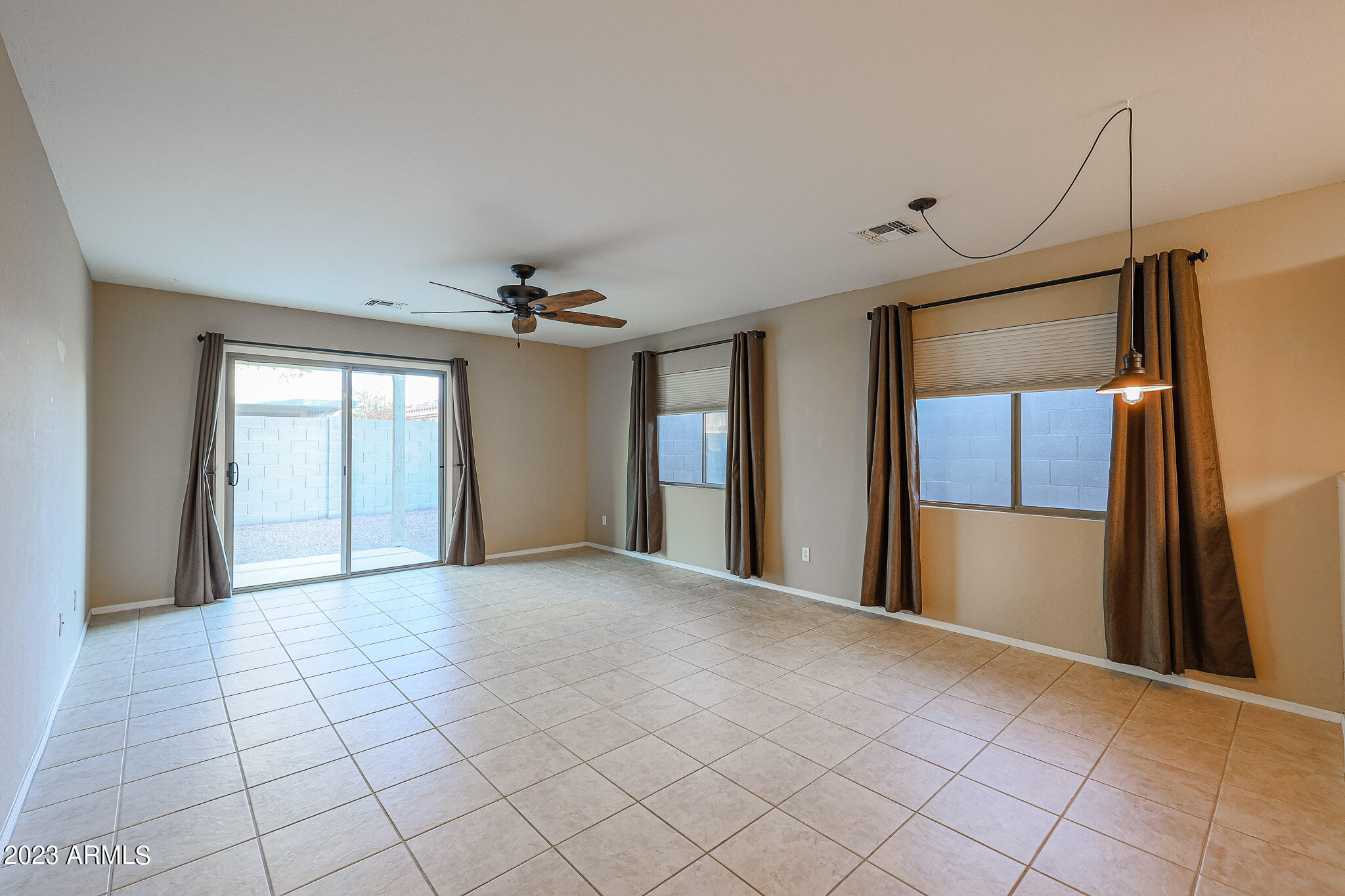 3714 West Carter Road Phoenix, AZ 85041 - Photo 11 of 26 B (8)