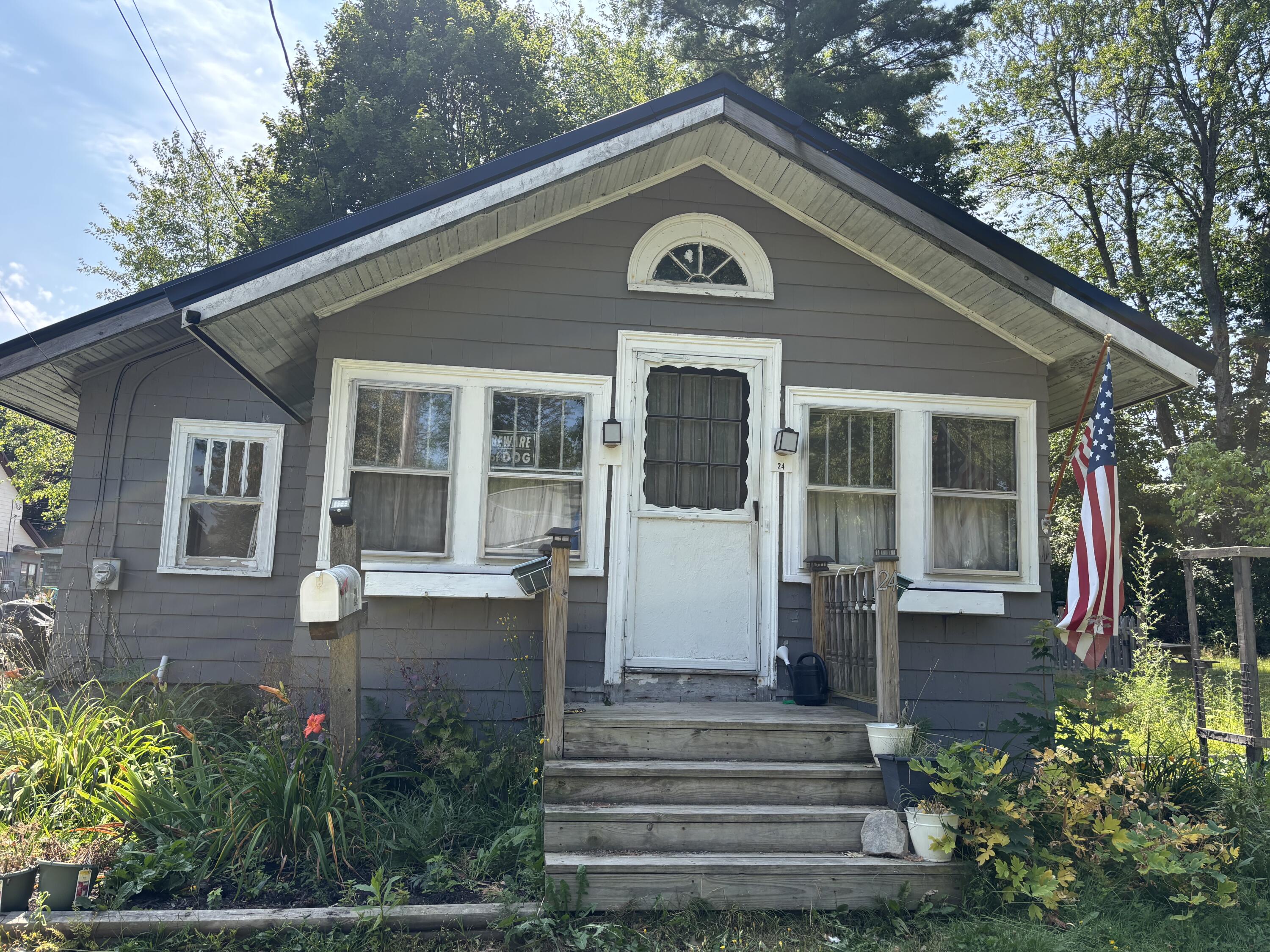 24 Park Street Old Town, ME 04468 - Photo 10 of 13 Front of Home
