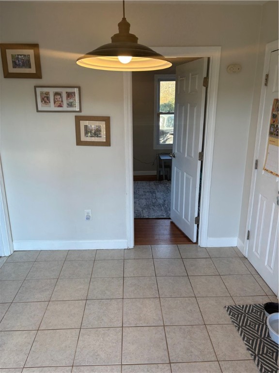 321 Laten Knight Road Cranston, RI 02921 - Photo 18 of 28