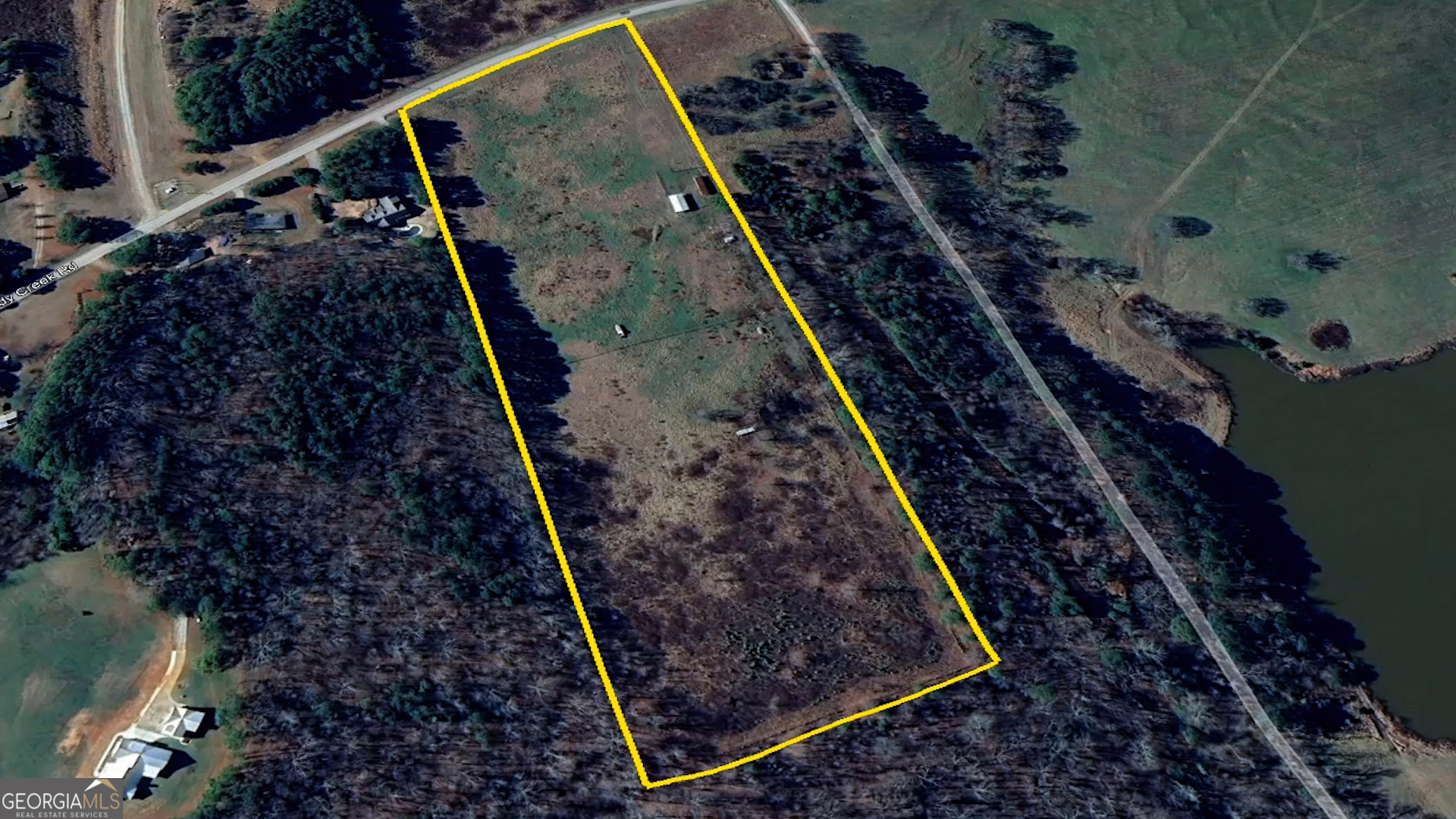 2911 A Sandy Creek Road Madison, GA 30650 - Photo 34 of 41 a bird view of a house