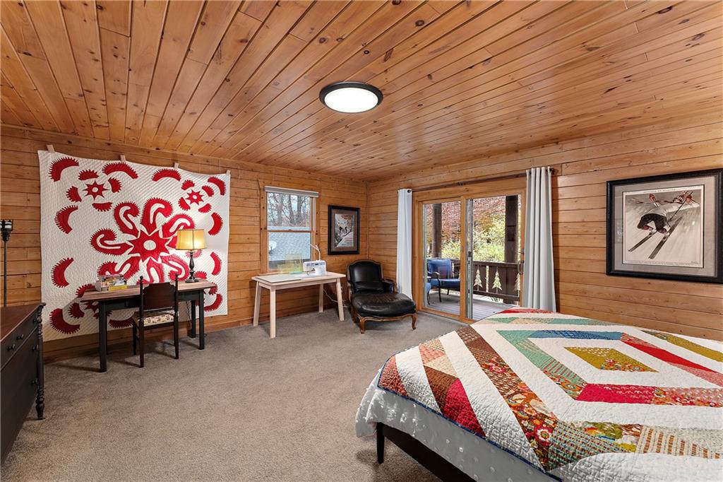864 Camp Run Road Somerset, PA 15501 - Photo 15 of 44 a room with furniture and a rug