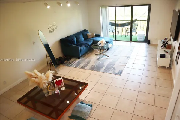 $2,600 | 16511 Blatt Boulevard, Unit 203, Weston, FL 33326