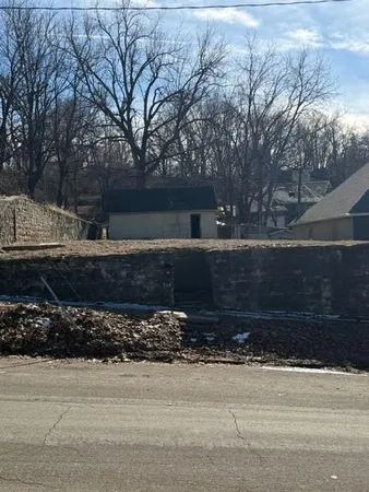 $30,000 | 516 Blake Street, St. Joseph, MO 64504