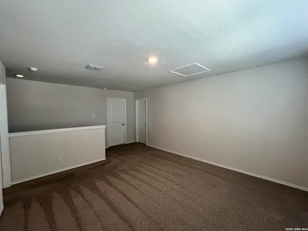 $2,195 | 465 Middle Green Loop, Floresville, TX 78114