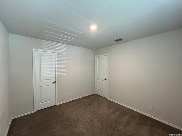 $2,195 | 465 Middle Green Loop, Floresville, TX 78114
