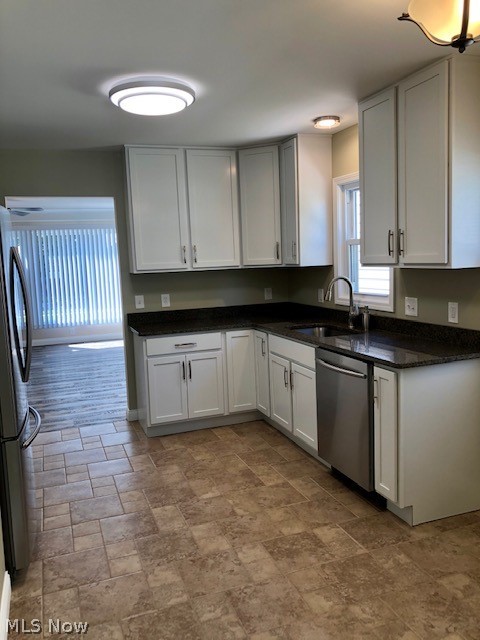 31802 Densmore Road Willowick, OH 44095 - Photo 10 of 32