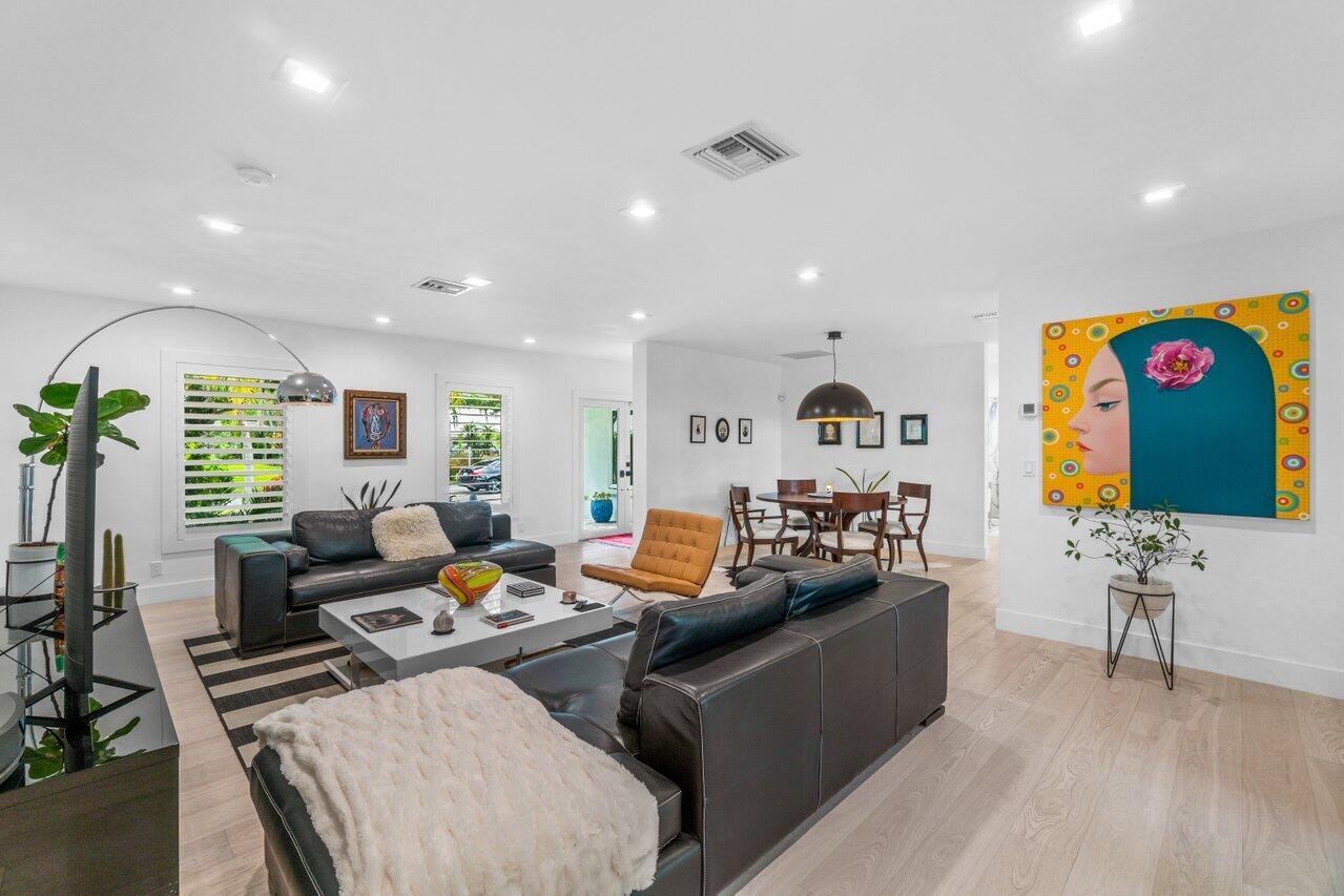 601 Holly Lane Boca Raton, FL 33486 - Photo 6 of 30 11
