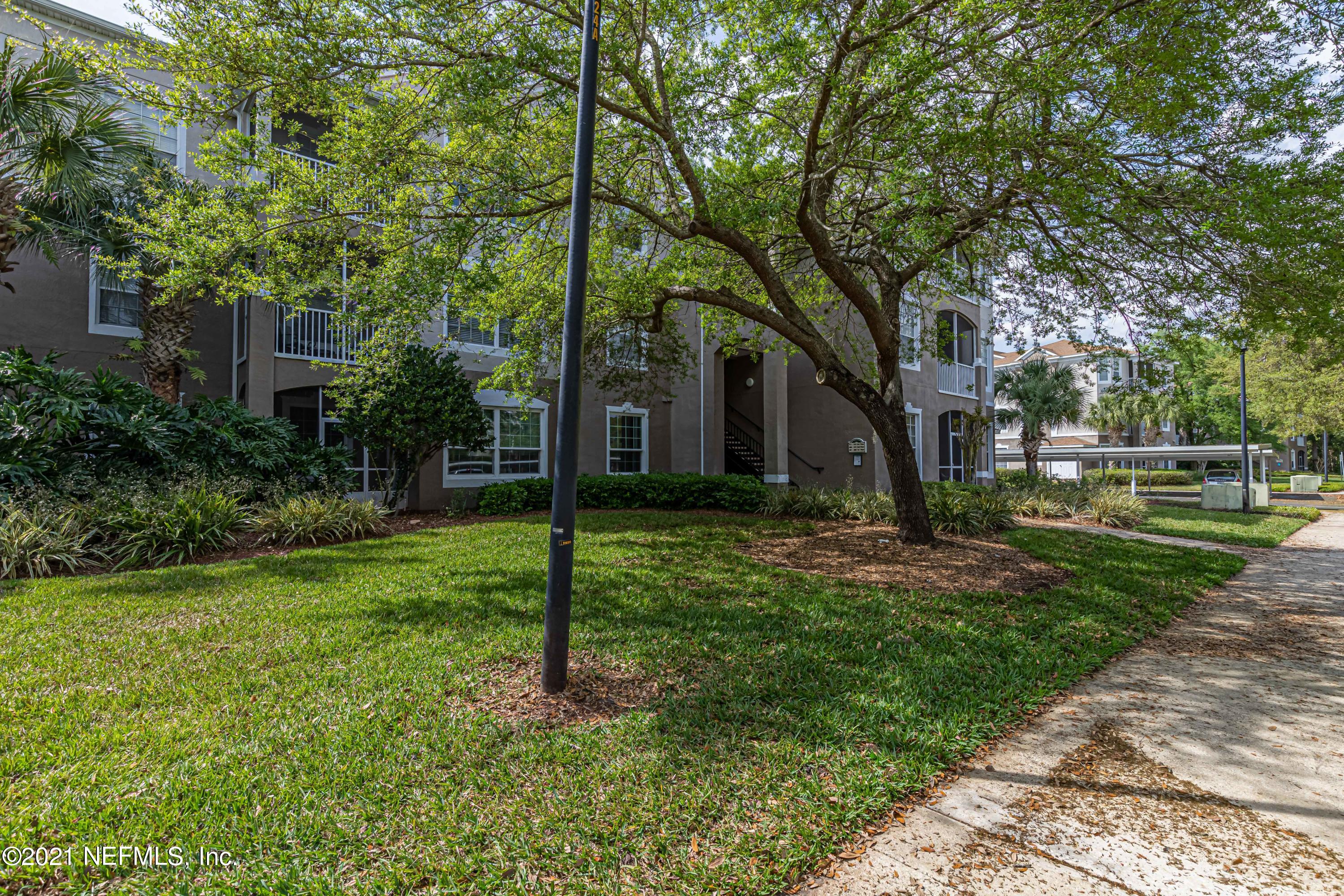 10550 Baymeadows Road, Unit 805 Jacksonville, FL 32256 - Photo 26 of 43 5 Sidewalk