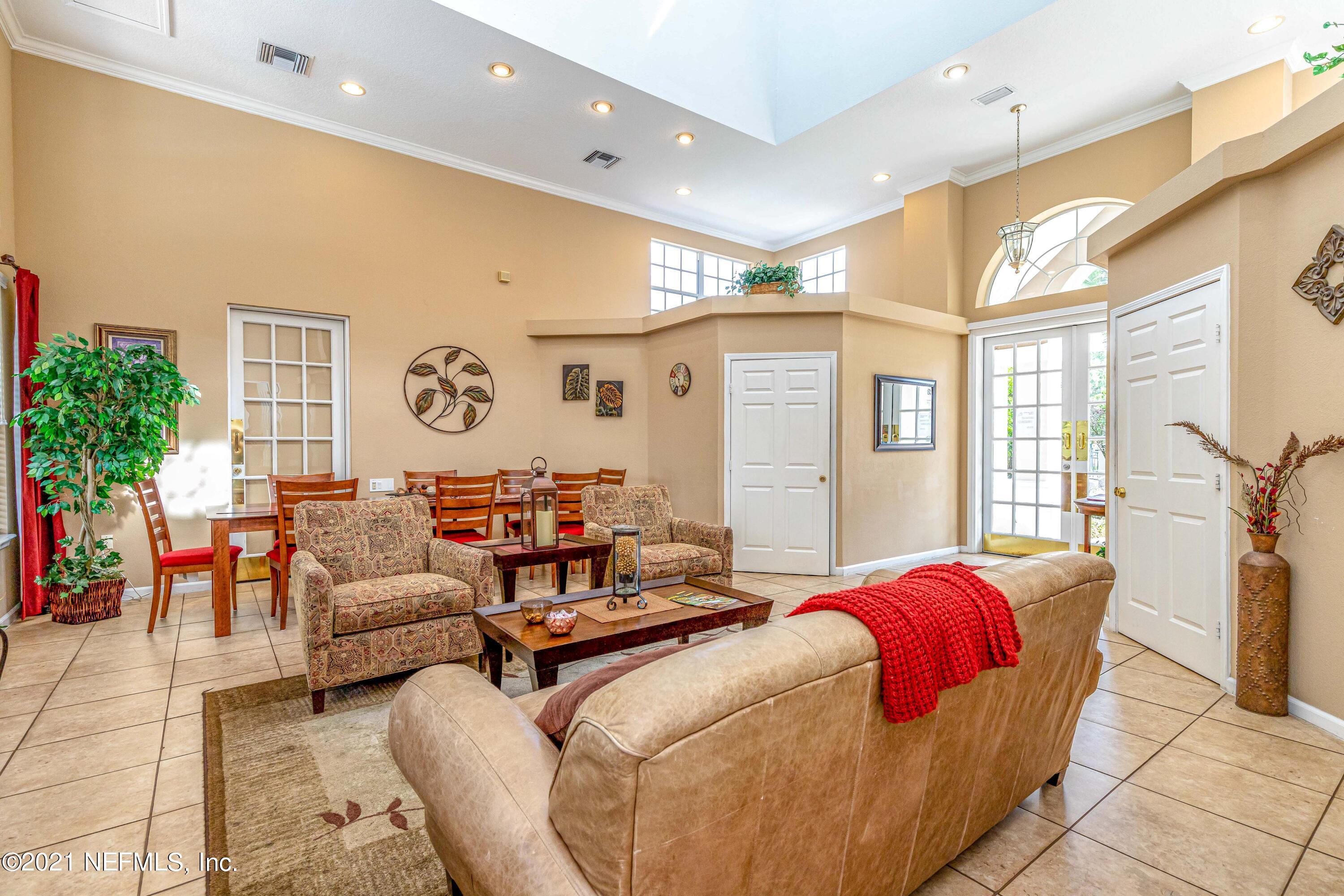 10550 Baymeadows Road, Unit 805 Jacksonville, FL 32256 - Photo 27 of 43 The Overlook Condos-Baymeadows - Clubhou