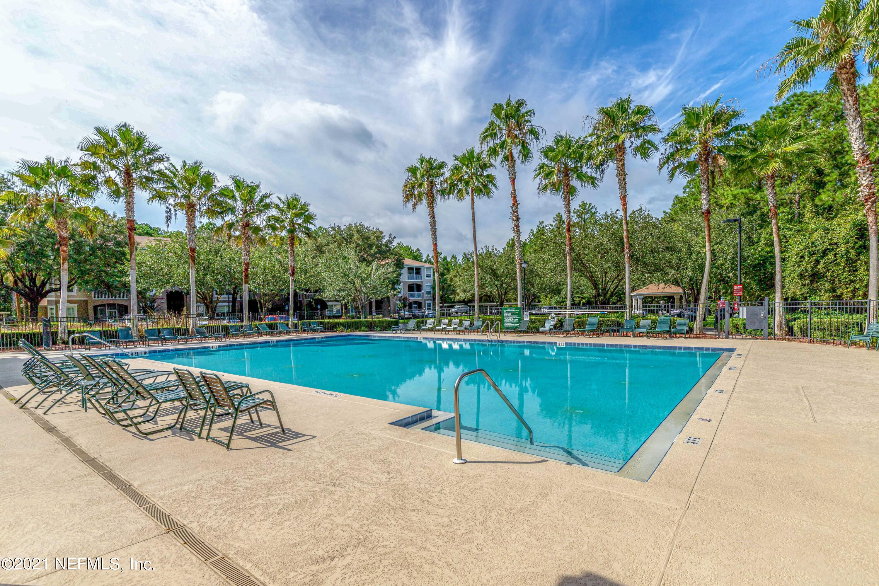 10550 Baymeadows Road, Unit 805 Jacksonville, FL 32256 - Photo 38 of 43 The Overlook Condos-Baymeadows - Communi