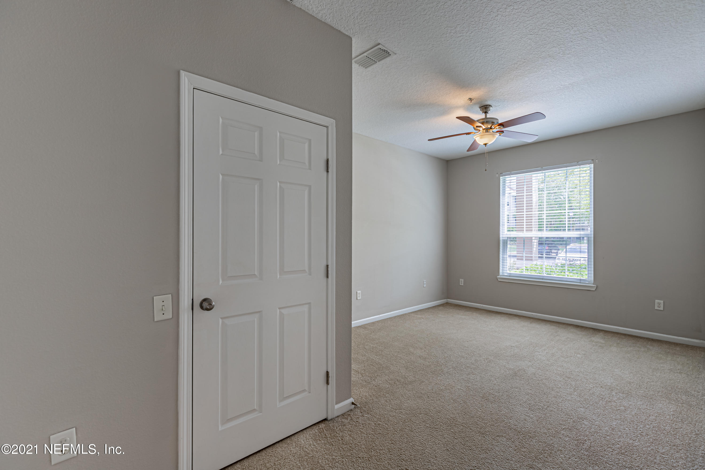 10550 Baymeadows Road, Unit 805 Jacksonville, FL 32256 - Photo 8 of 43 Primary Bedroom