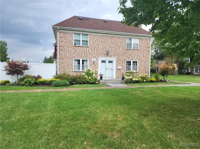 $214,000 | 50 Carriage Drive, Unit 5, Orchard Park, NY 14127