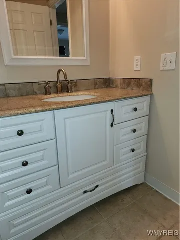 $214,000 | 50 Carriage Drive, Unit 5, Orchard Park, NY 14127