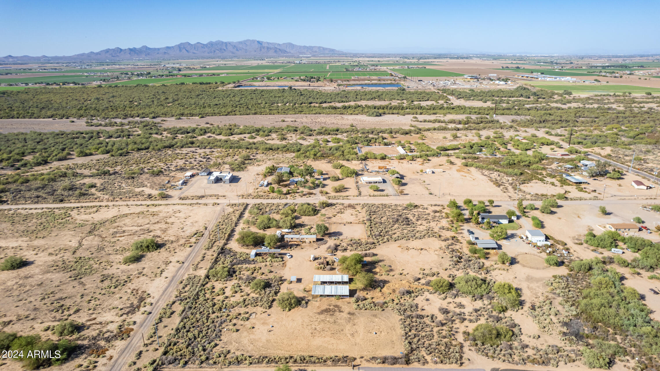21235 West Elliot Road Buckeye, AZ 85326 - Photo 13 of 16 a view of an ocean and a mountain