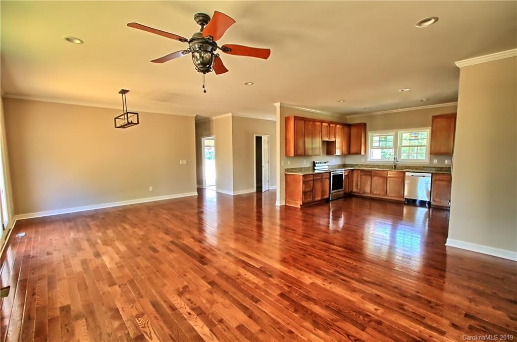 209 Christopher Road Shelby, NC 28152 - Photo 4 of 18 Gallery Image 4