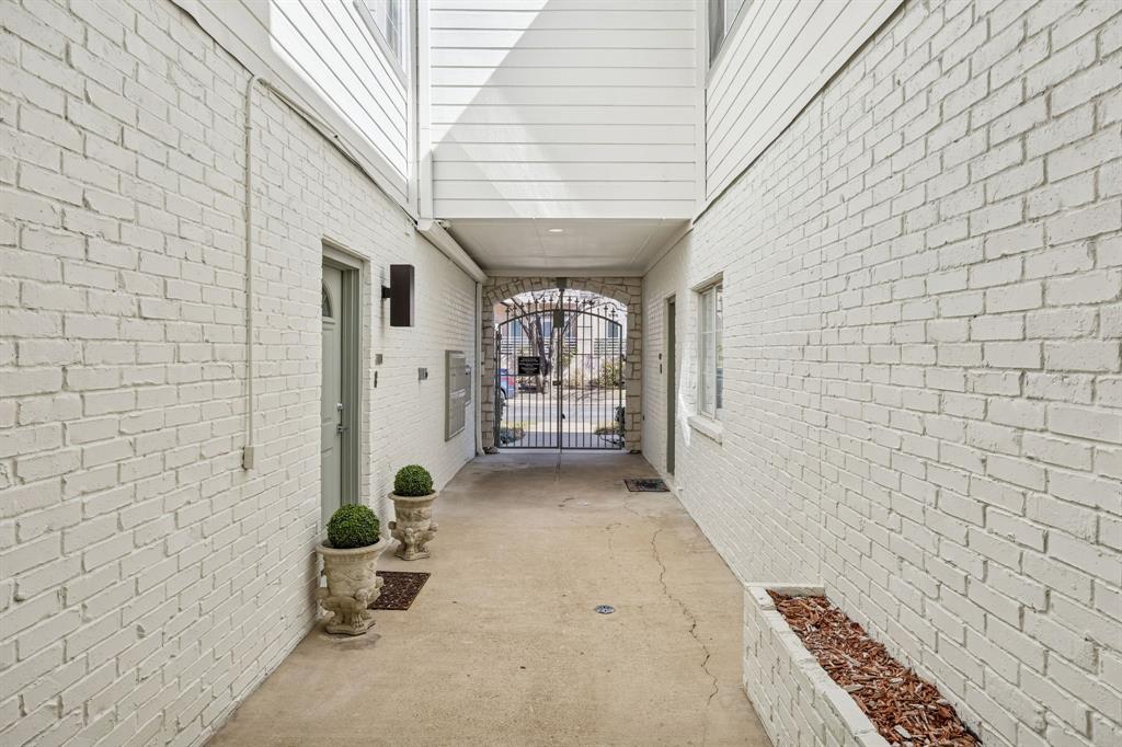 4125 Holland Avenue, Unit 211 Dallas, TX 75219 - Photo 18 of 23
