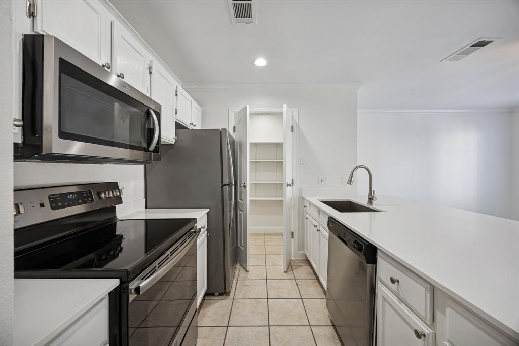 4125 Holland Avenue, Unit 211 Dallas, TX 75219 - Photo 3 of 23