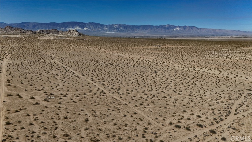 763 Esaw (near) Road Lucerne Valley, CA 92356 - Photo 7 of 11