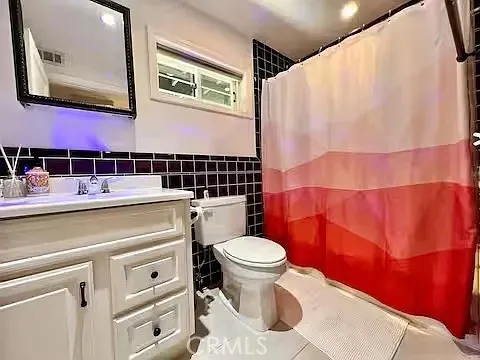 $9,995 | 2597 Dearborn Drive, Los Angeles, CA 90068