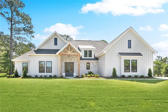 $979,000 | 605 Northwoods Drive, Abita Springs, LA 70420