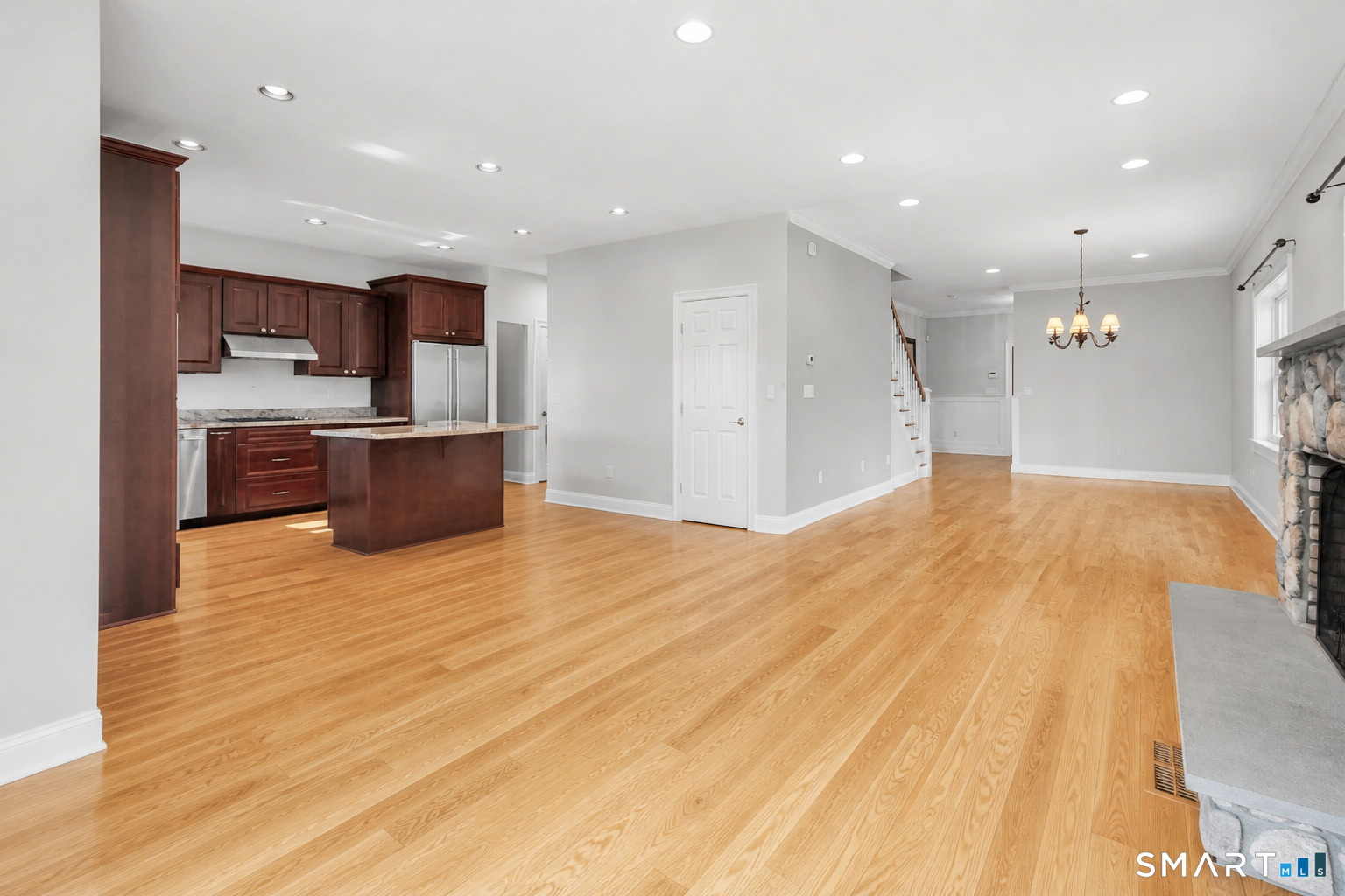 2 Murphys Lane Shelton, CT 06484 - Photo 8 of 30