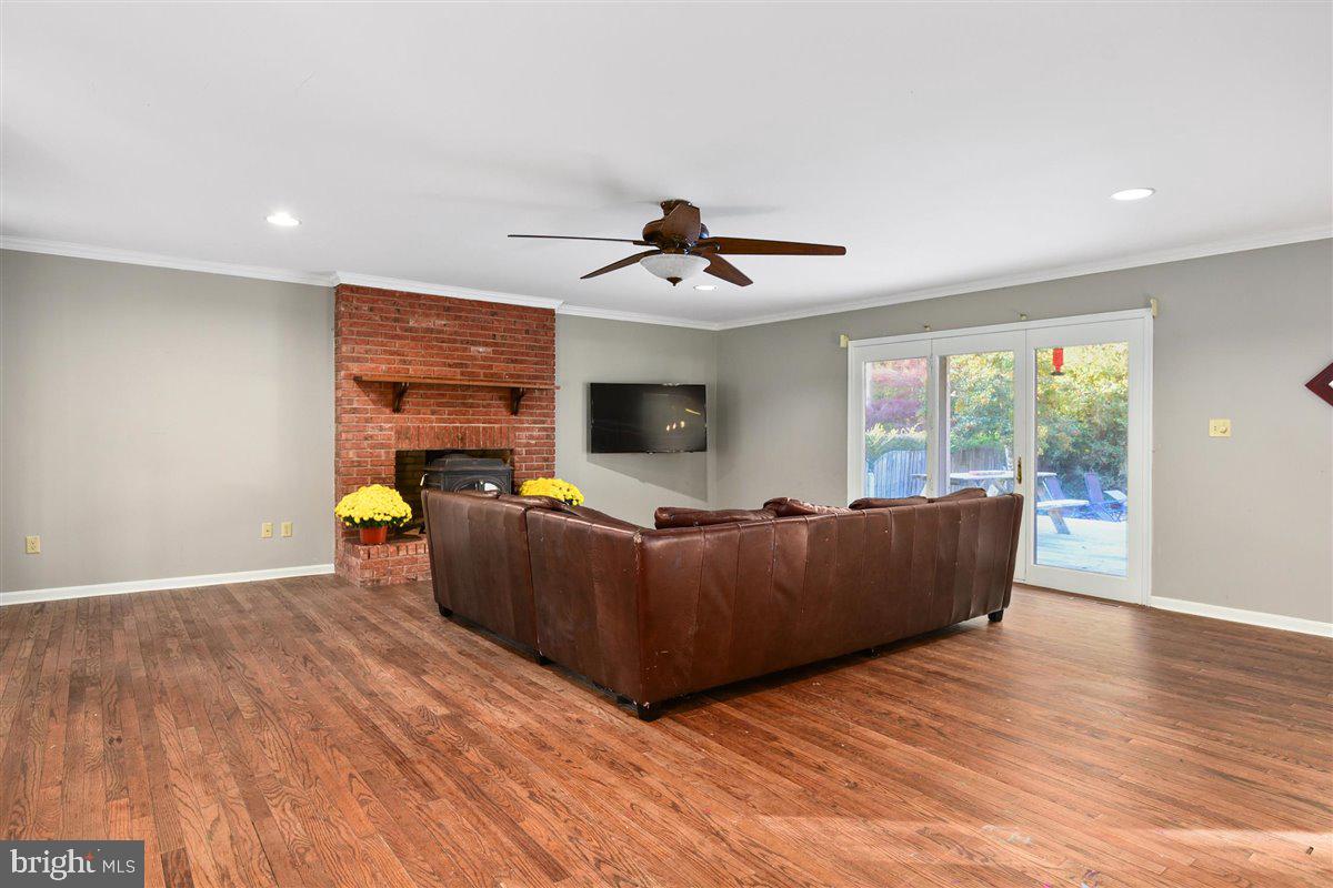 613 Fountain Road Salisbury, MD 21801 - Photo 6 of 44 Spacious Family Room w/ Deck Access