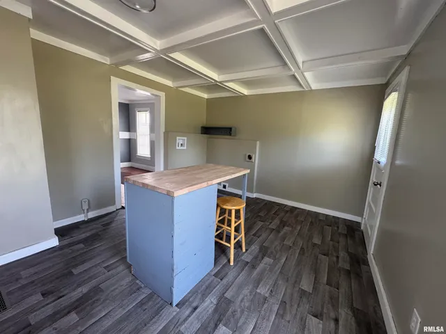 $54,900 | 302 Coeburg Street, Rio, IL 61472