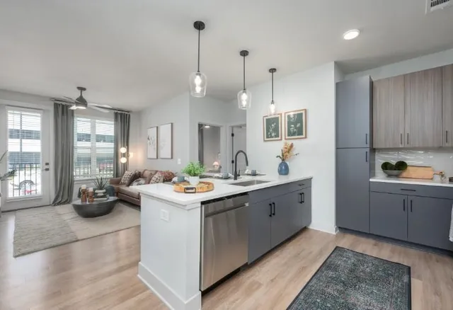 $1,835 | 1400 Laurel Crossing Parkway Northeast, Unit 1413, Buford, GA 30519